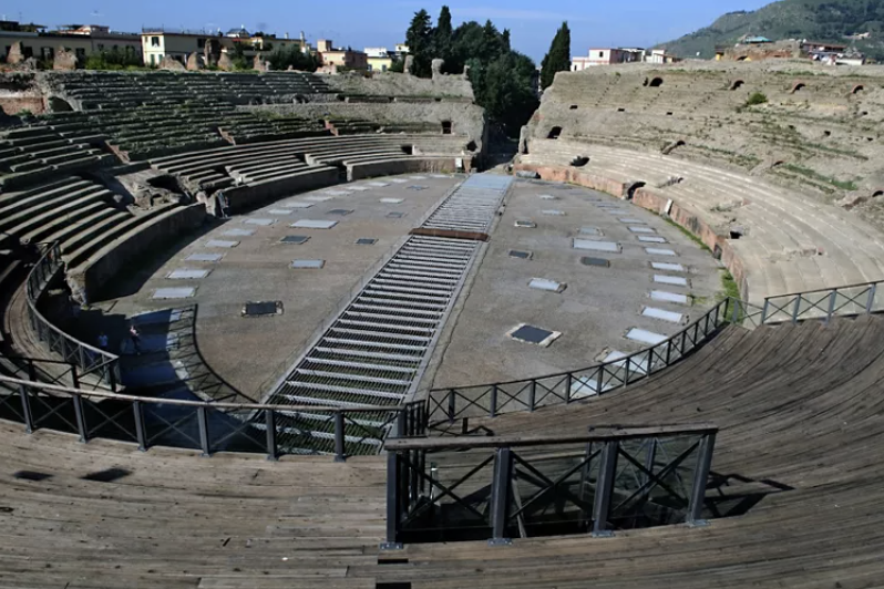 O anfiteatro visto por dentro