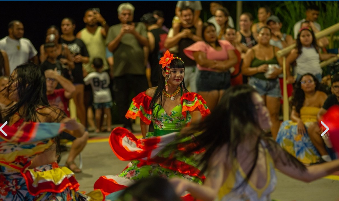 Cultural dance performance in Santarém