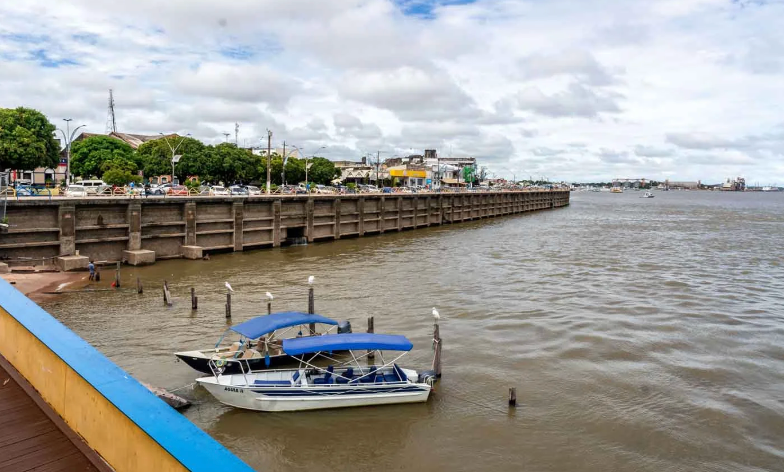Santarém waterfront with boats and river views