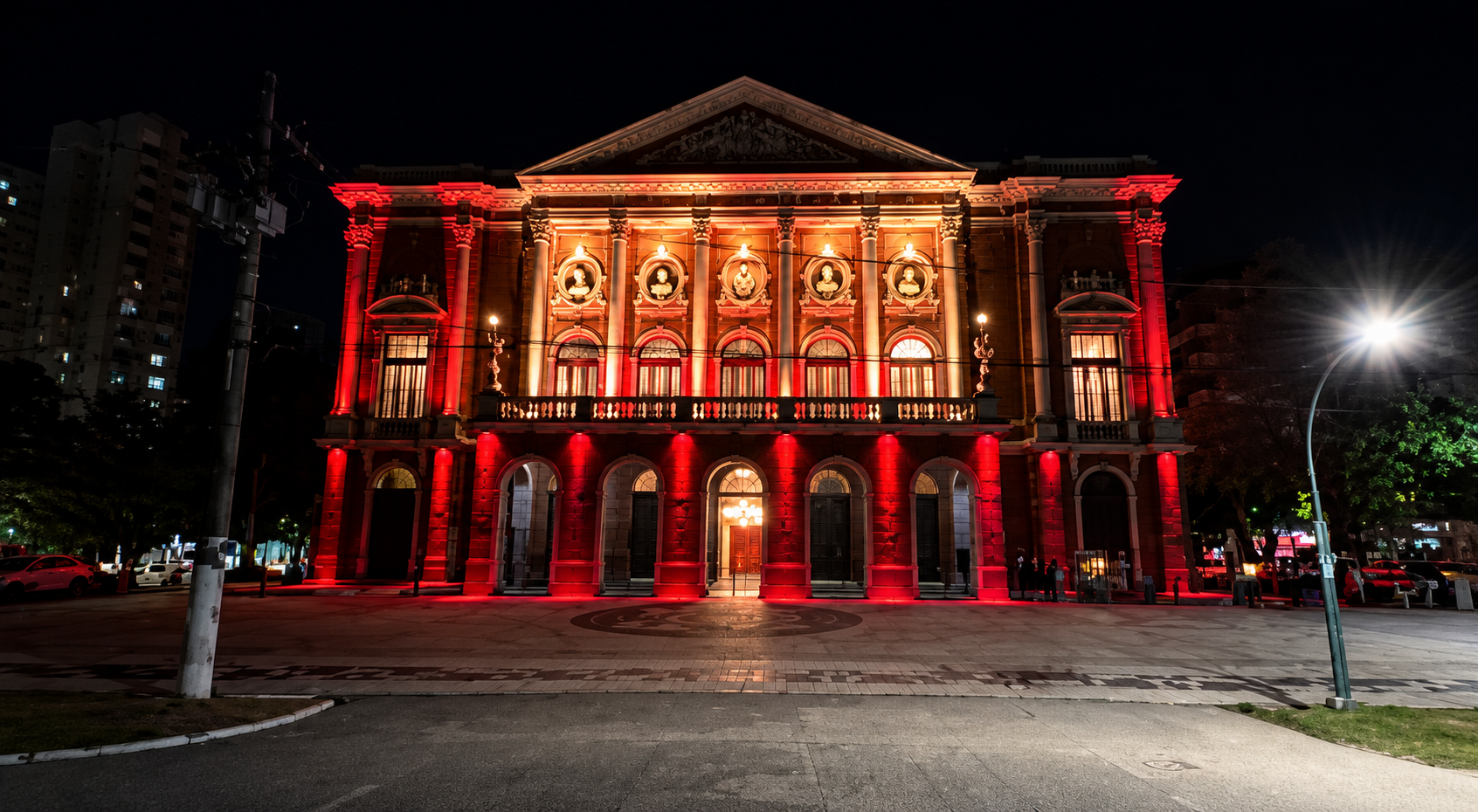 Theatro da Paz façade illuminated at night
